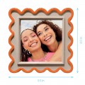 Wavy photo frame magnets
