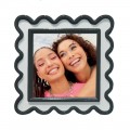 Wavy photo frame magnets